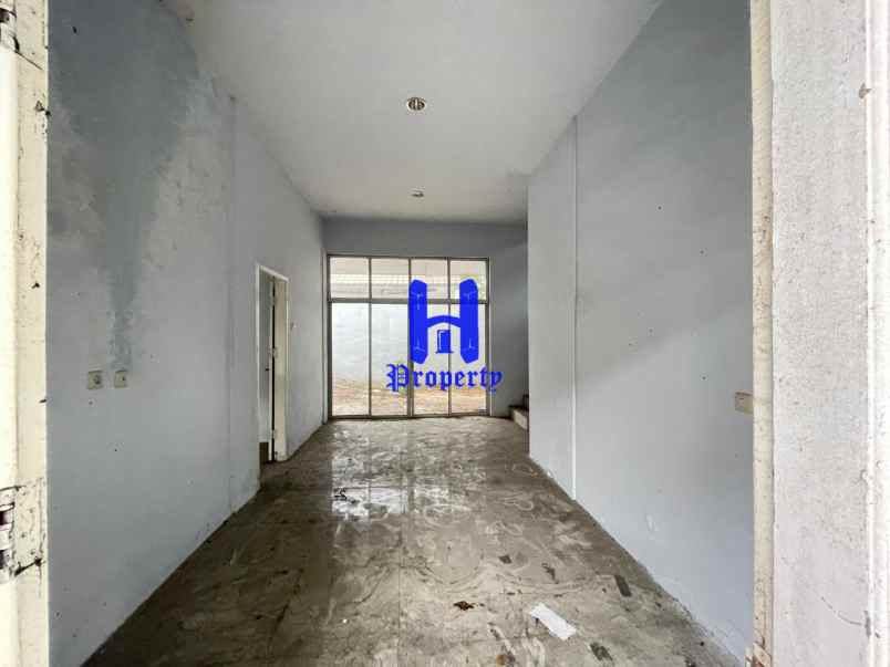 dijual rumah komplek the green menteng