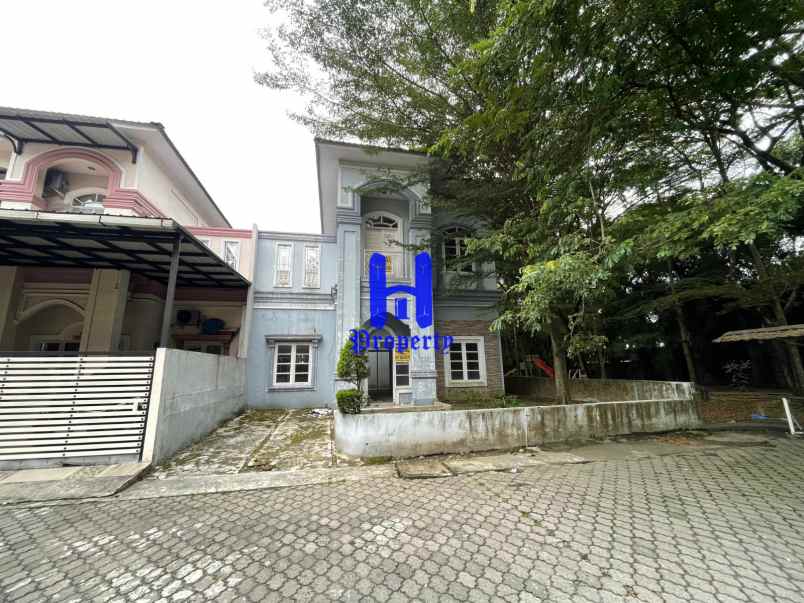 dijual rumah komplek the green menteng
