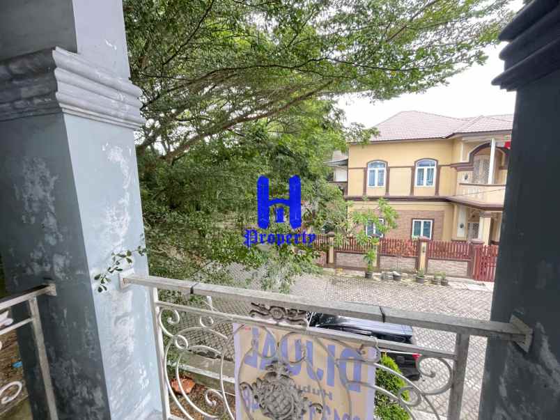 dijual rumah komplek the green menteng