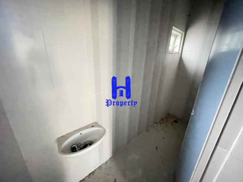 dijual rumah komplek the green menteng