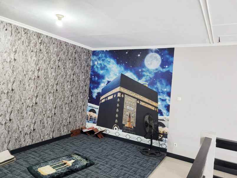 dijual rumah komplek titian kencana kel