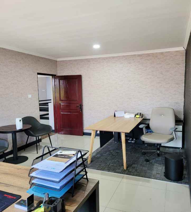 dijual rumah komplek titian kencana kel