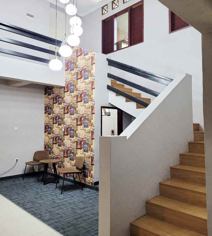 dijual rumah komplek titian kencana kel