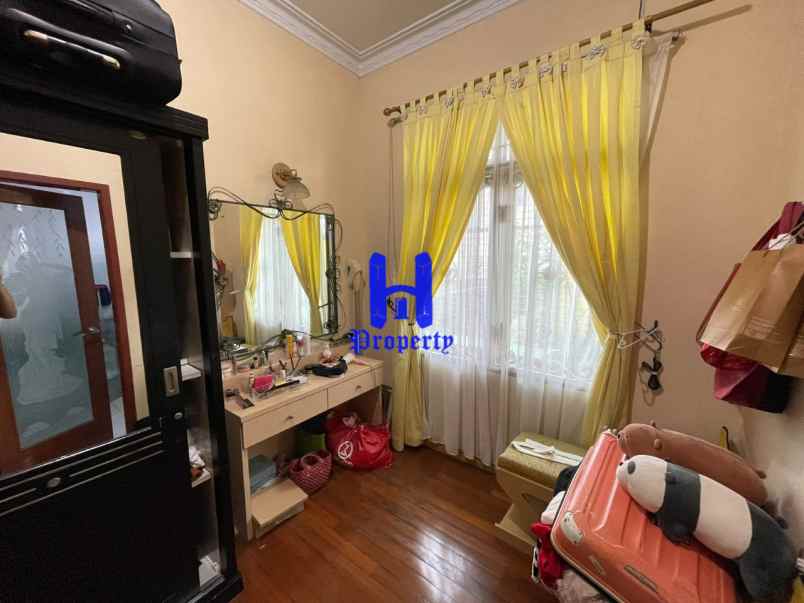 dijual rumah komplek villa makmur indah