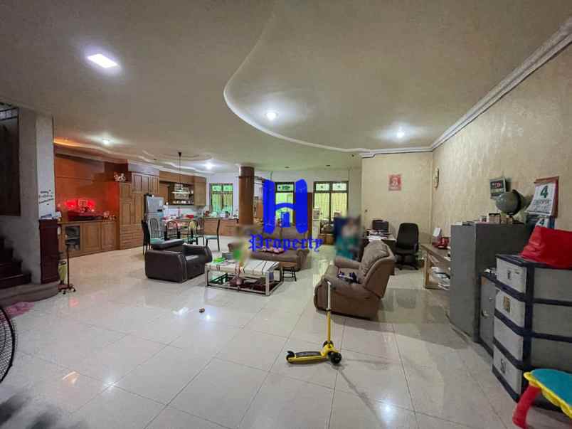 dijual rumah komplek villa makmur indah