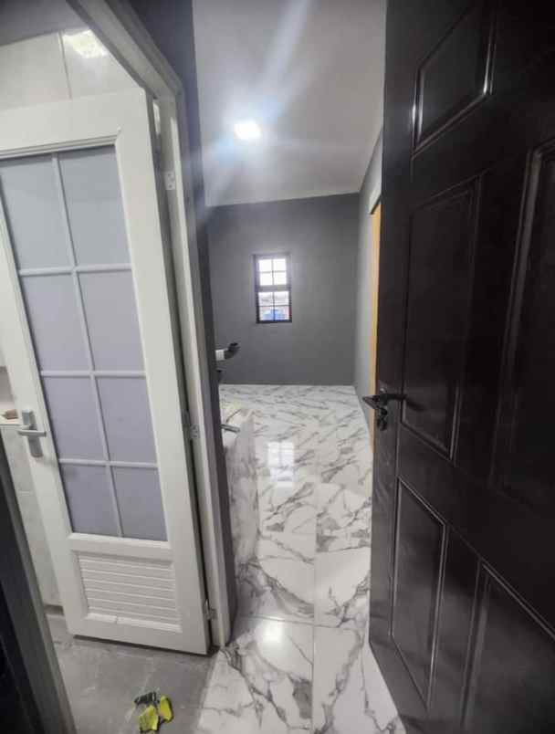 dijual rumah kost 14 kamar