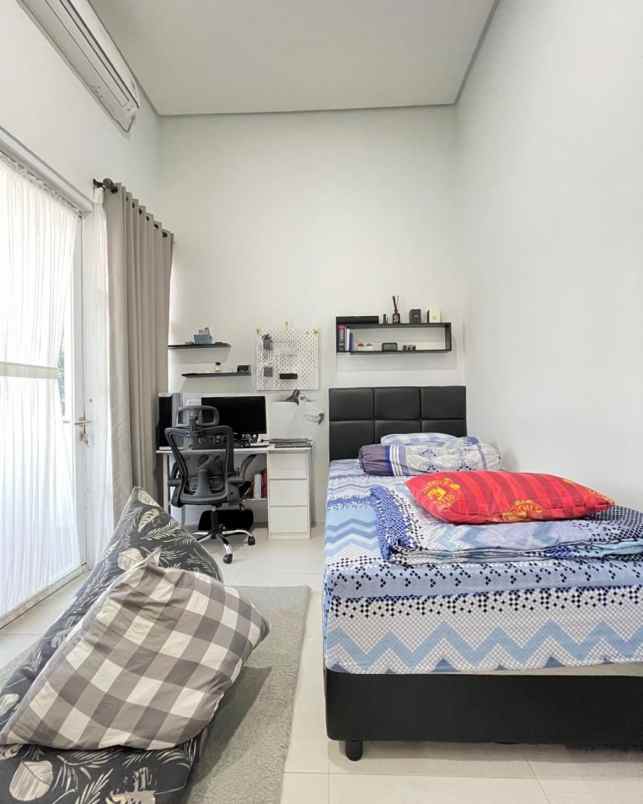 dijual rumah kota wisata cibubur