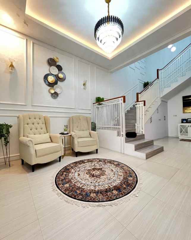 dijual rumah kota wisata cibubur