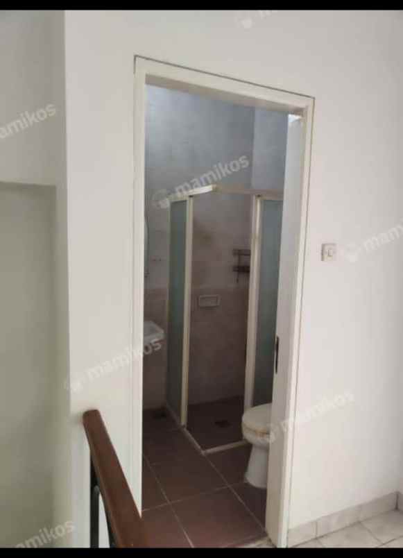 dijual rumah kota wisata cluster florida