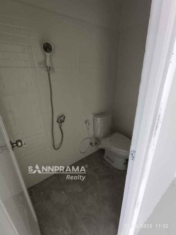 dijual rumah kramatjati jakarta tikur