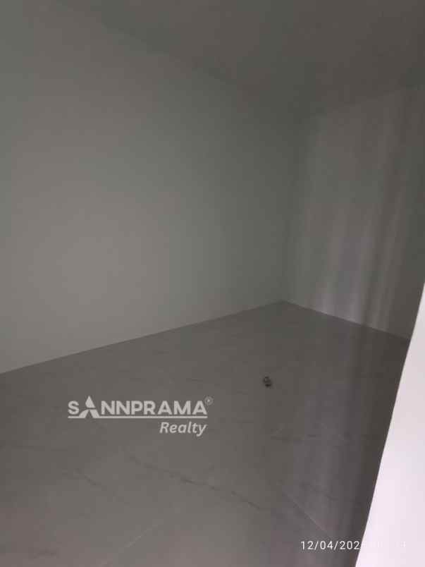 dijual rumah kramatjati jakarta tikur