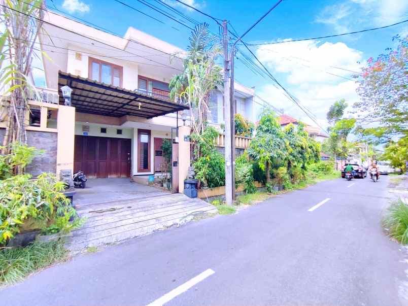 Dijual Rumah Lantai 2 Lokasi Gatot Subroto Denpasar