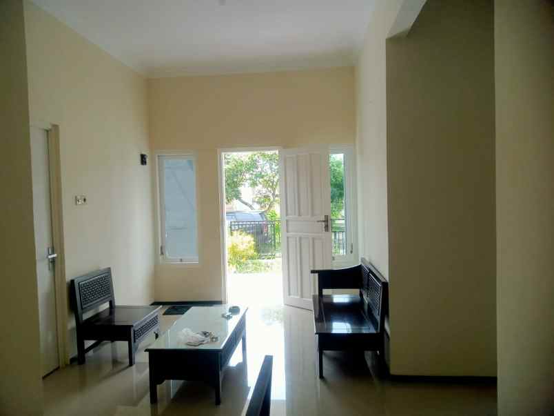 dijual rumah lokasi gpa karangploso malang