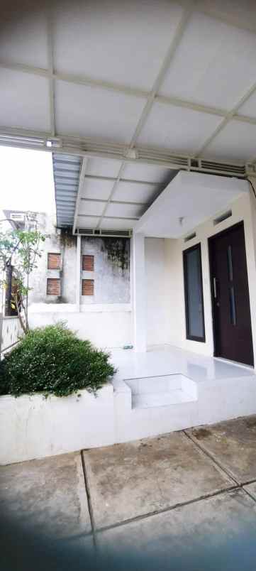 dijual rumah lokasi villa bukit tidar kota malang