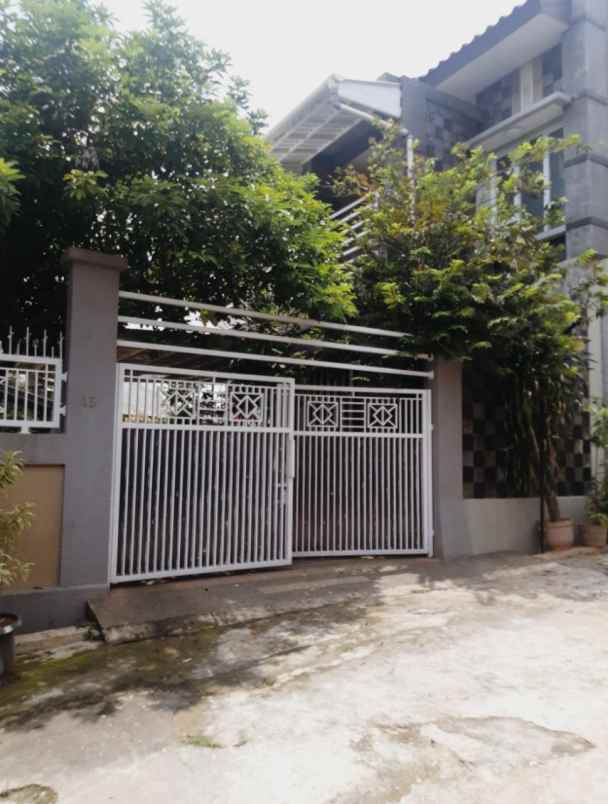 dijual rumah luas mewah di meruyung limo depok