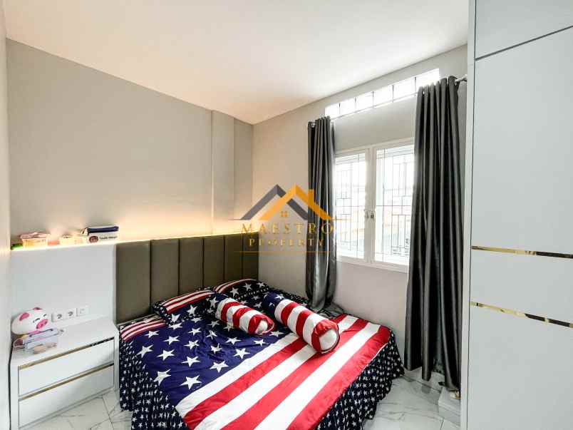 dijual rumah lux komplek w villas jalan bakti luhur