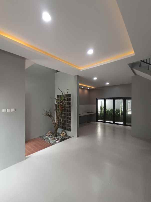 dijual rumah maguwoharjo