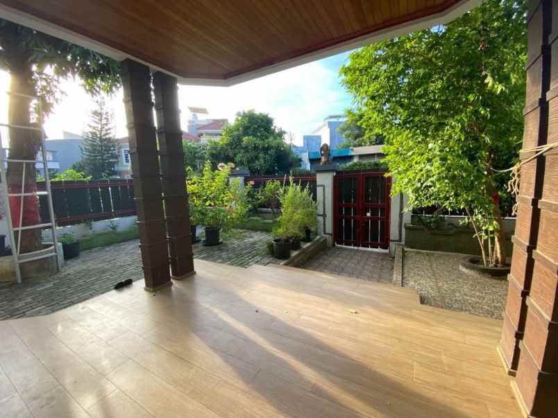 dijual rumah malibu v e28 cengkareng