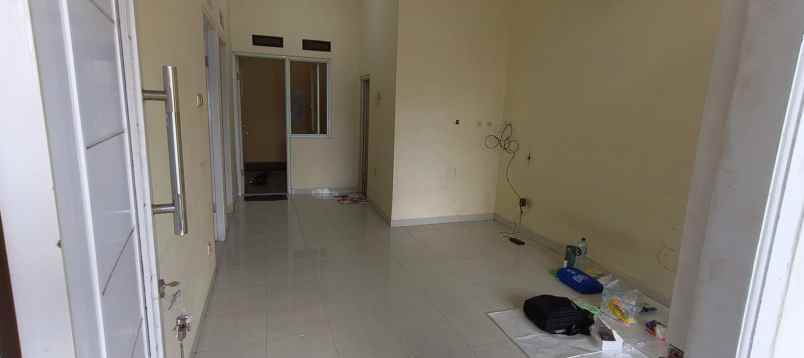 dijual rumah mampang depok