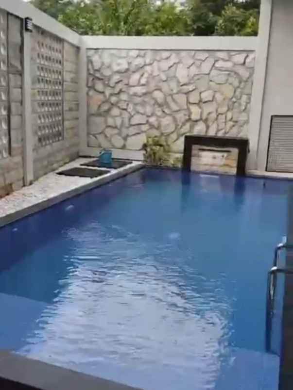 dijual rumah manyaran