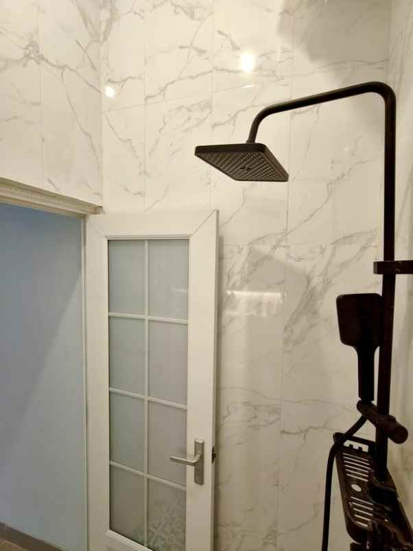 dijual rumah margahayu raya