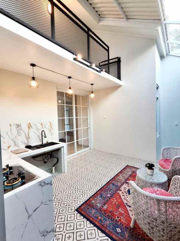 dijual rumah margahayu raya