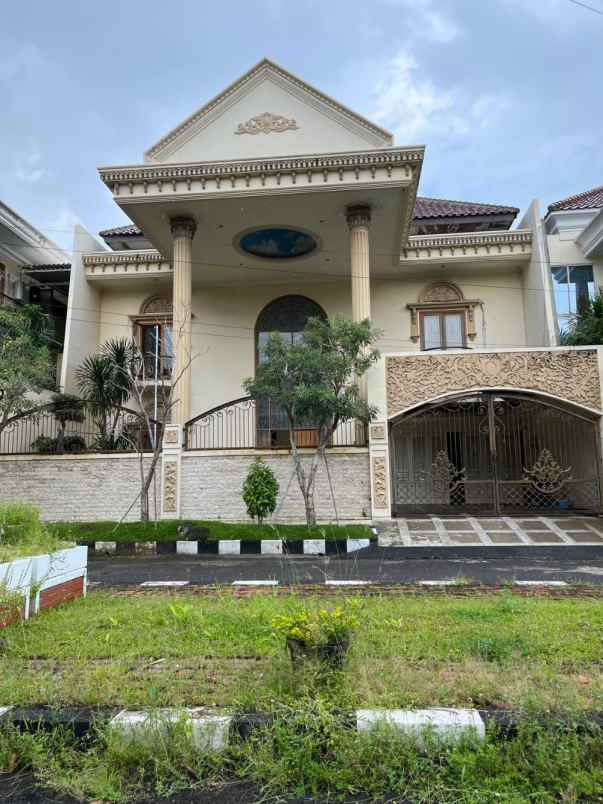 Rumah Second Mewah Surabaya Timur Kondisi Furnished Siap Huni