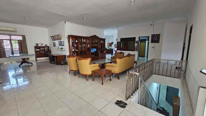 dijual rumah matraman