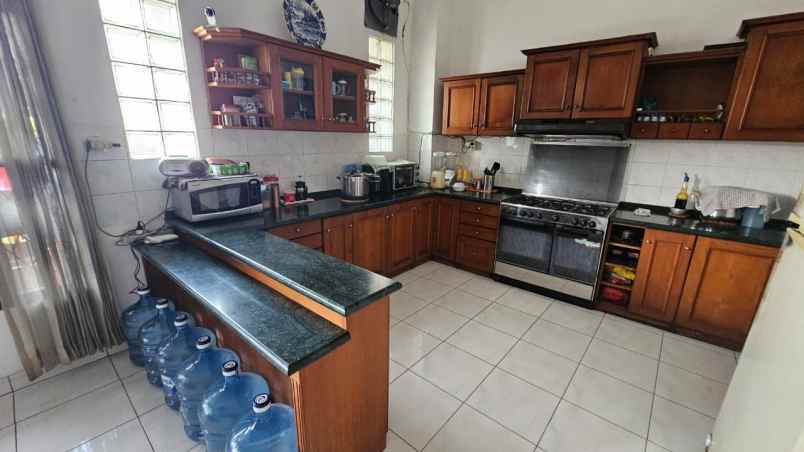 dijual rumah matraman