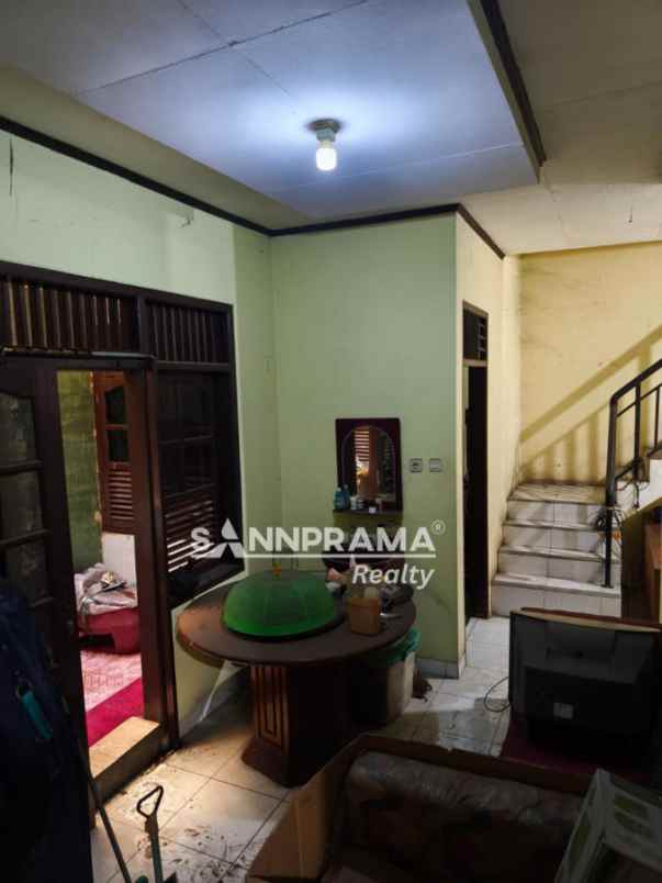 dijual rumah mekarjaya