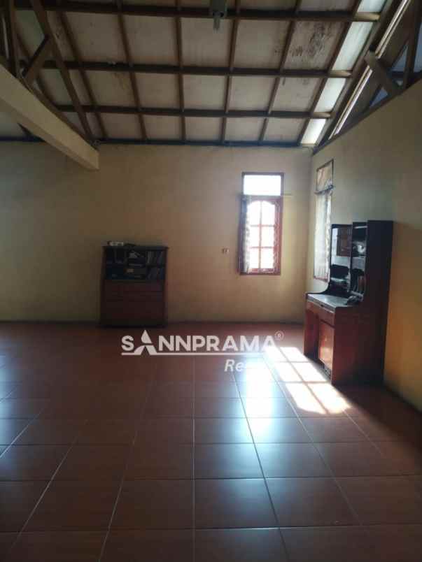 dijual rumah mekarjaya