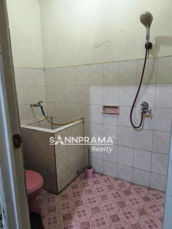dijual rumah mekarjaya