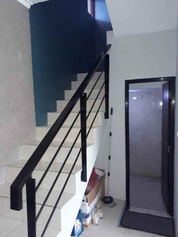 dijual rumah mekarwangi