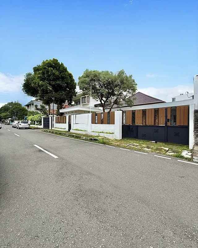 dijual rumah menteng