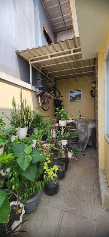 dijual rumah meruya ilir kembangan