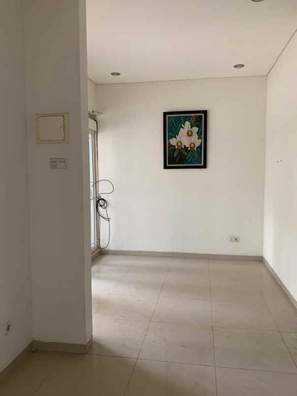 dijual rumah metland menteng cakung