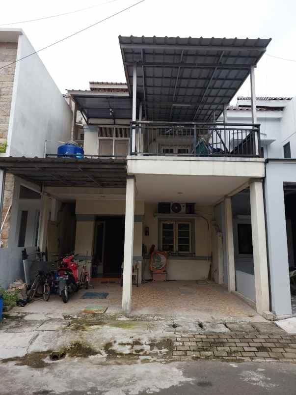 dijual rumah metland menteng cluster