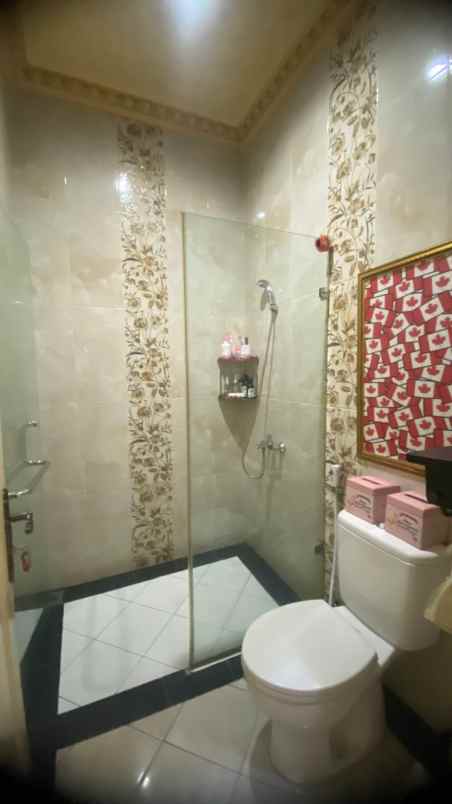 dijual rumah mewah di daerah kelapa