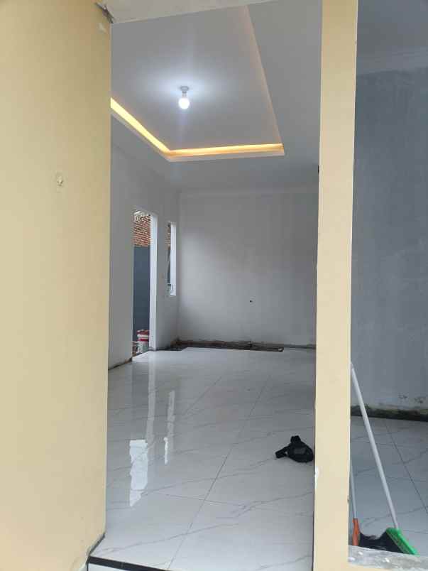 dijual rumah mijen