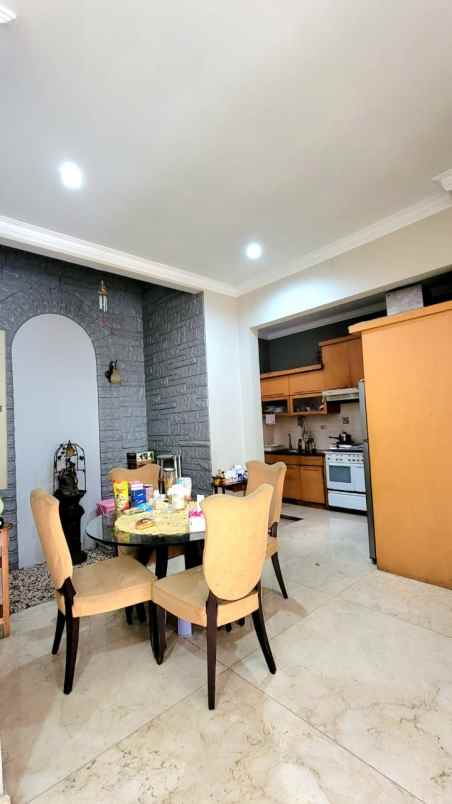 dijual rumah mitra gading villa kelapa