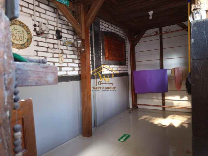 dijual rumah moyudan