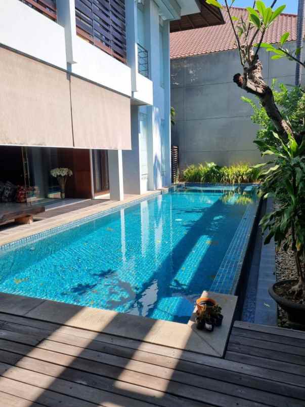 dijual rumah mulyorejo