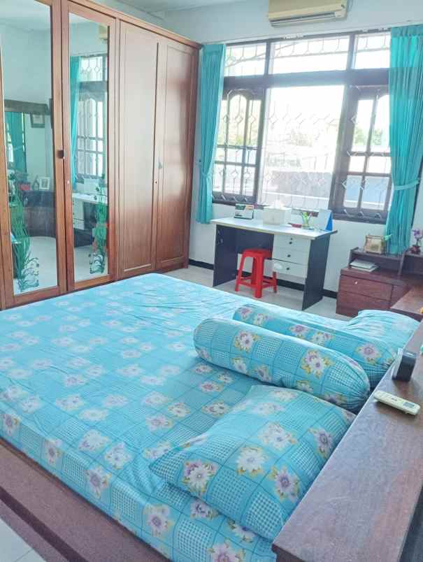 dijual rumah mulyosari