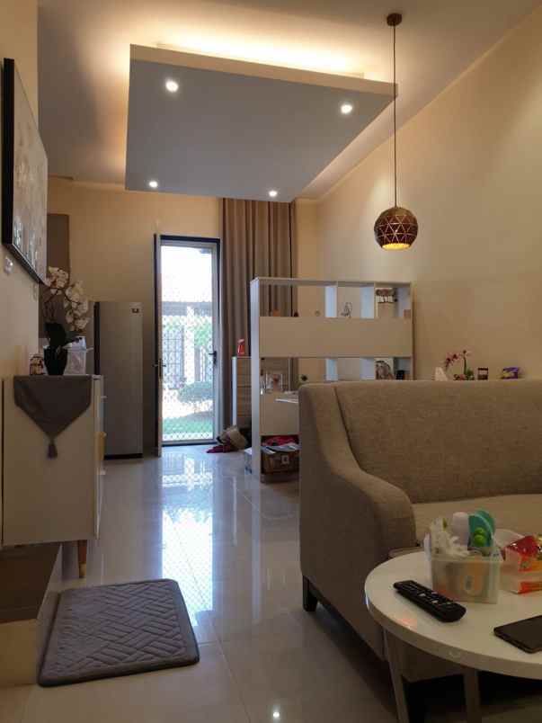 dijual rumah new green hill