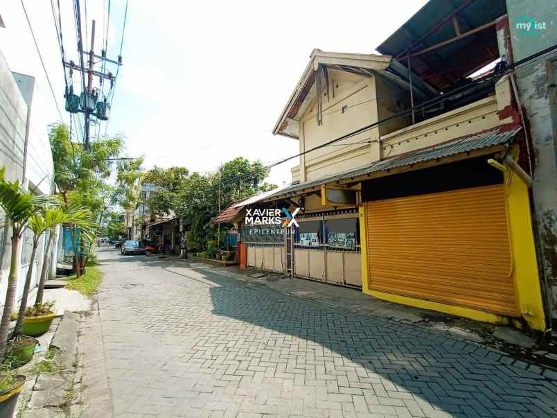 dijual rumah nginden kota