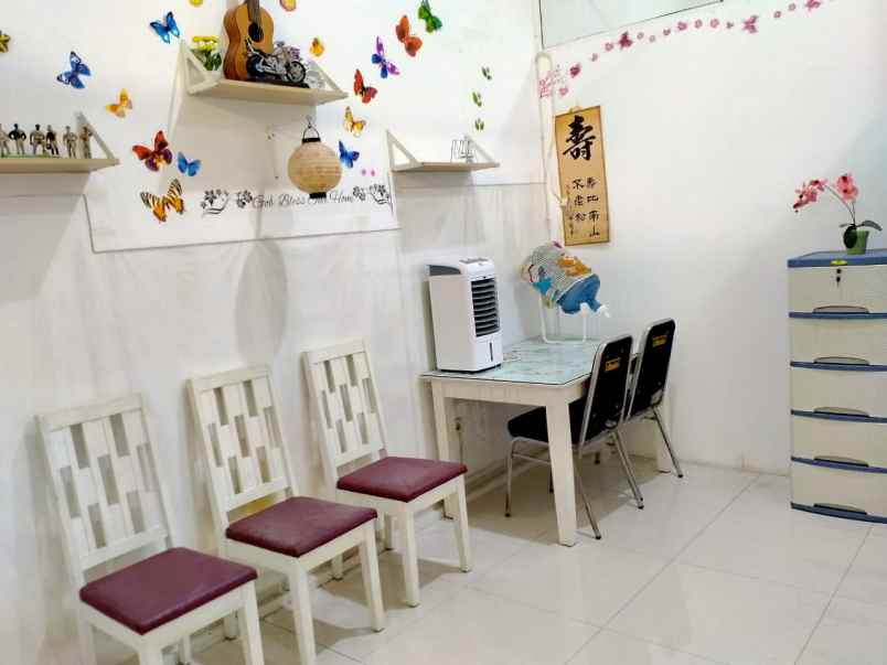 dijual rumah nirwana eksekutif