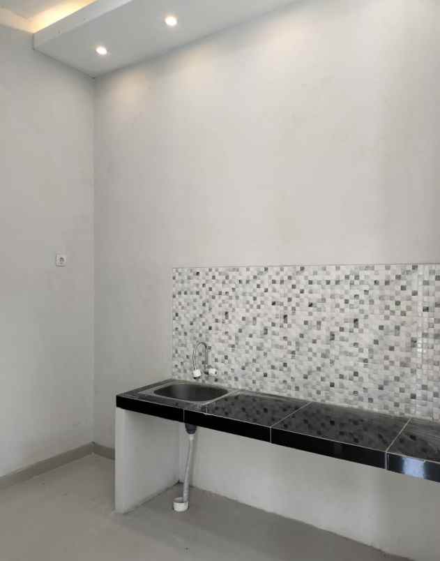 dijual rumah pamella 7