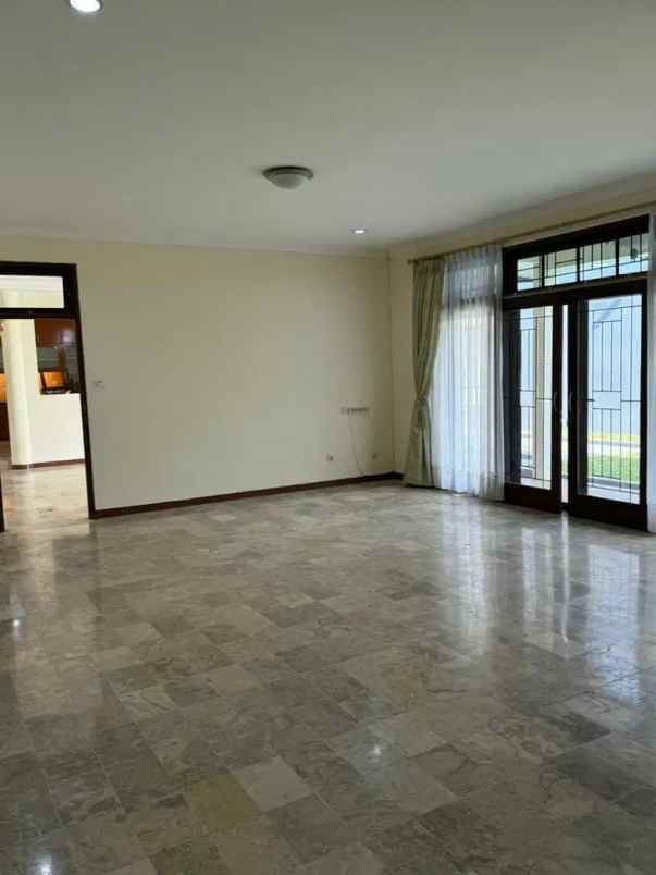 dijual rumah pancoran