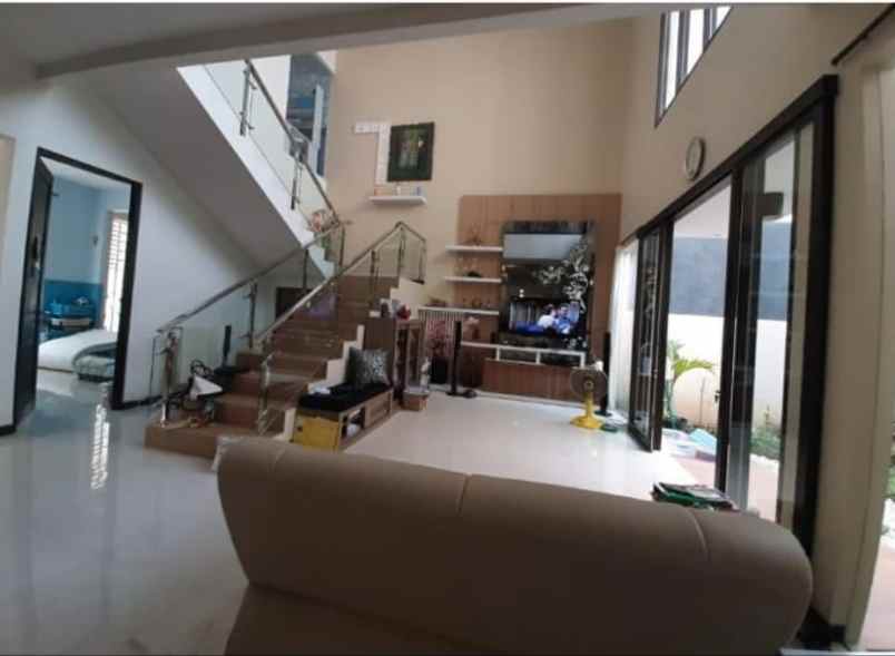 dijual rumah pantai mentari