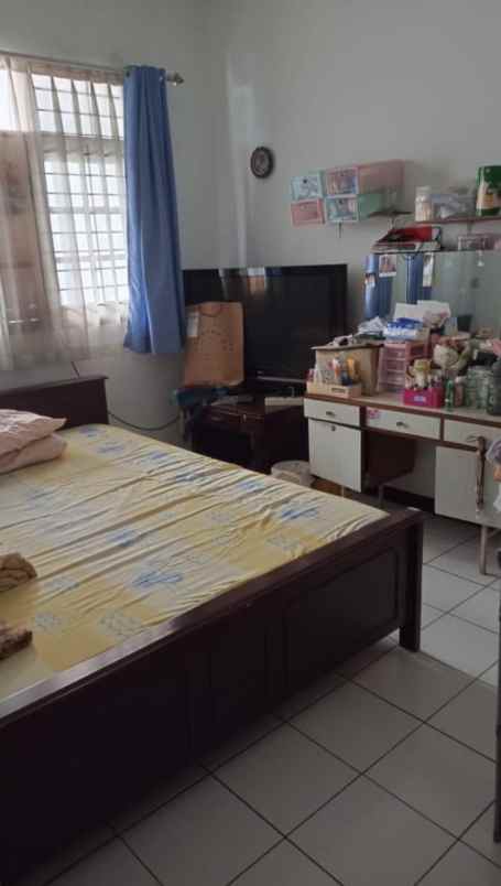 dijual rumah pasantren